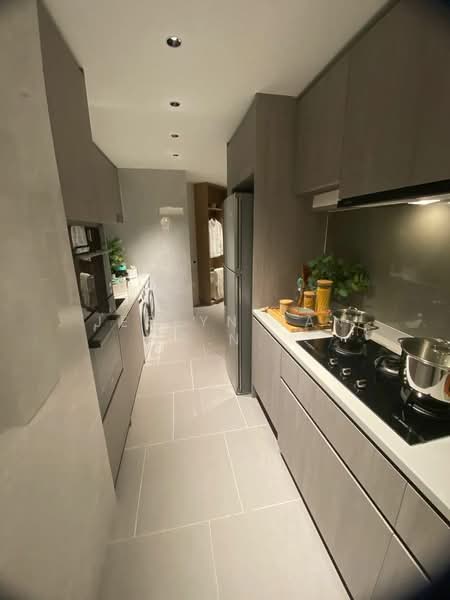 The LakeGarden Residences Condominium For Sale at S$ 2,800,000 | PropertyGuru Singapore