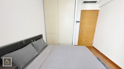 For Rent - The Lakeshore