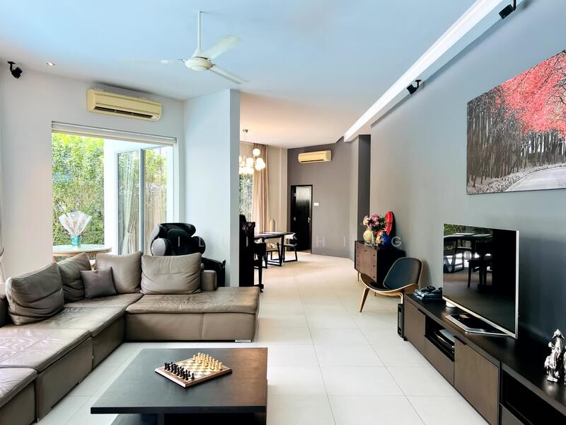 Renovated Bungalow with Pool within 1km to Henry Park Pri, Holland Road, Mount Sinai, Bukit Timah, 6 Bedrooms, 5,580 sqft, Bungalow House For Sale, by Willi Ching, 24889734 - PropertyGuru.com.sg