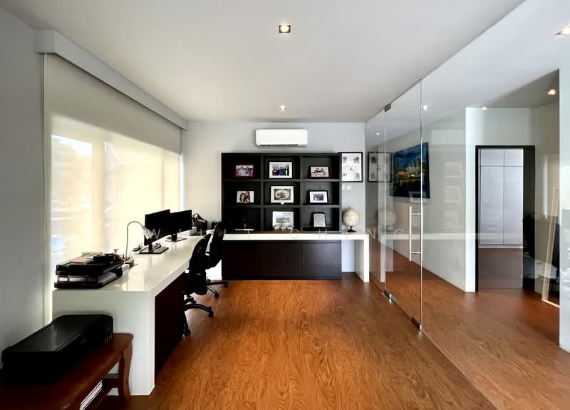 Renovated Bungalow with Pool within 1km to Henry Park Pri, Holland Road, Mount Sinai, Bukit Timah, 6 Bedrooms, 5,580 sqft, Bungalow House For Sale, by Willi Ching, 24889734 - PropertyGuru.com.sg