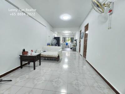 For Rent - 210 Jurong East Street 21