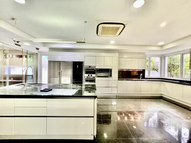 8.9533345 Stunning Gcb with lawn, pool and built in lift for rent, , 5 Bedrooms, 7,500 sqft, Good Class Bungalow For Rent, by Clare Loh 卢煜婕, 24890779 - PropertyGuru.com.sg