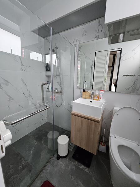 For Rent - 1 Toh Yi Drive