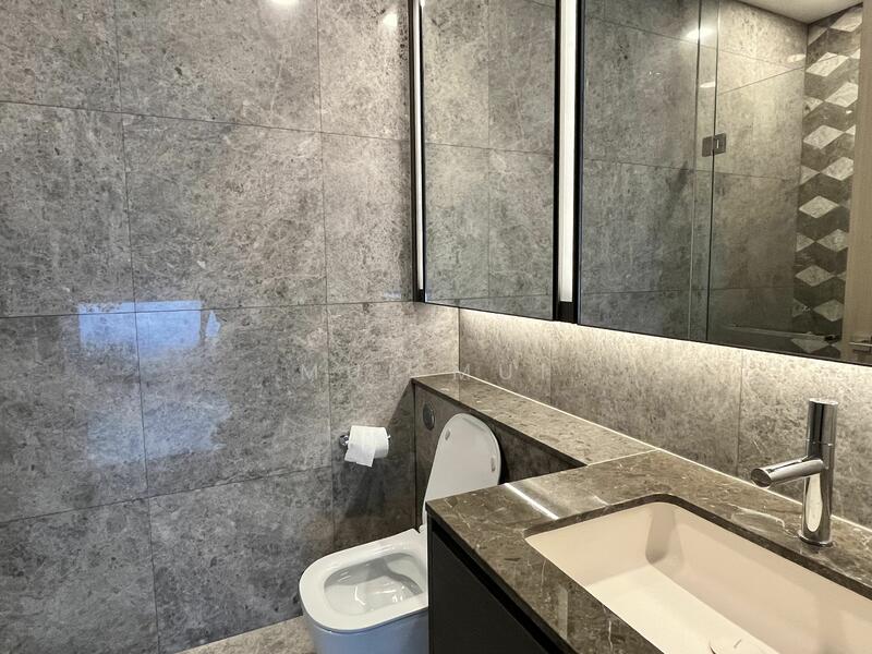 Leedon Green, 34 Leedon Heights, 1 Bedroom, 581 sqft, Condominium For Rent, by Mui Mui, 24892721 - Luxurious bathroom - PropertyGuru.com.sg