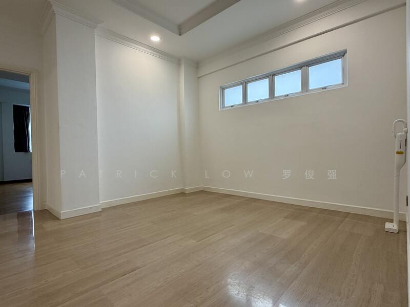 For Rent - Euro-Asia Court