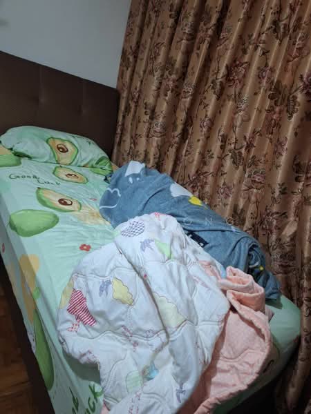 725 Bedok Reservoir Road, 725 Bedok Reservoir Road, Room Rental, 150 sqft, HDB Flat For Rent, by Paul Wong 黄逸强, 24894328 - PropertyGuru.com.sg