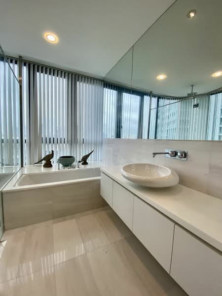 Skyline 360, 68 St. Thomas Walk, 3 Bedrooms, 1,733 sqft, Condominium For Rent, by Linda Wiriatsan, 24895443 - PropertyGuru.com.sg