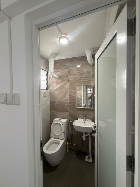 123 Bukit Merah Lane 1 photo 4