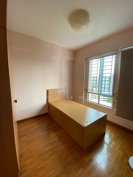 Northoaks, 28 Woodlands Cresent, 3 Bedrooms, 1,238 sqft, Condominium For Rent, by Tony Kwek, 24899116 - PropertyGuru.com.sg