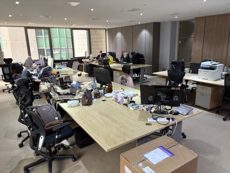 Appealing Fitted Office, Raffles Place, , 1,920 sqft, Office For Rent, by David Toh (卓宏森), 24900015 - CommercialGuru.com.sg