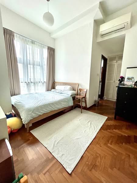 Leonie Gardens, 25 Leonie Hill, 3 Bedrooms, 1,733 sqft, Condominium For Rent, by Yuen Foong Ee, 24901000 - Master Bedroom - PropertyGuru.com.sg