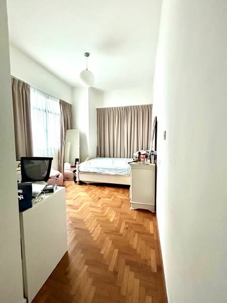 Leonie Gardens, 25 Leonie Hill, 3 Bedrooms, 1,733 sqft, Condominium For Rent, by Yuen Foong Ee, 24901000 - Guest Bedroom 1 - PropertyGuru.com.sg
