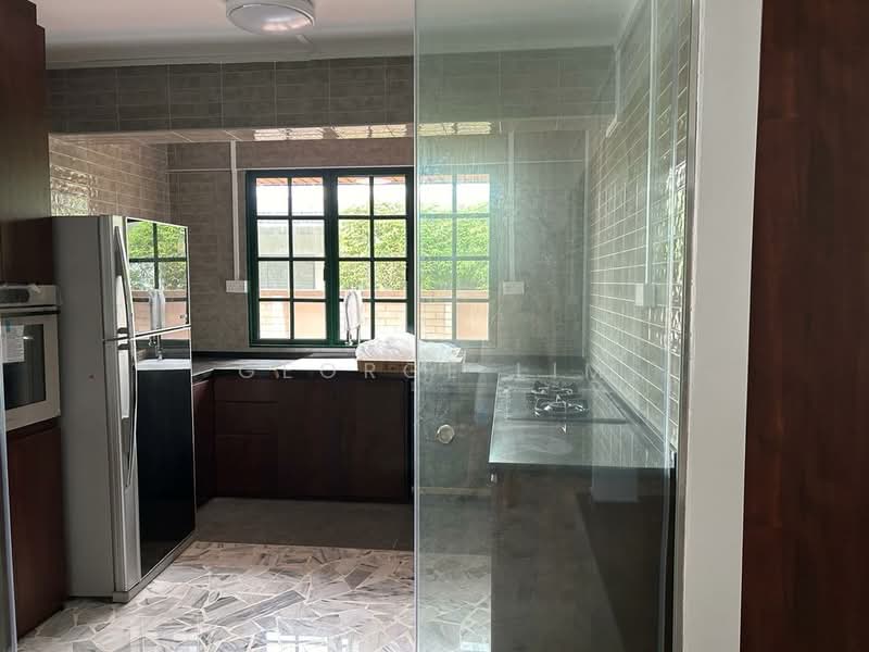 Double Storey Semi Detached House @ Stevens Drive, Stevens Drive, Tanglin / Holland / Bukit Timah, 4 Bedrooms, 3,165 sqft, Semi-Detached House For Rent, by George Lim, 24902241 - PropertyGuru.com.sg