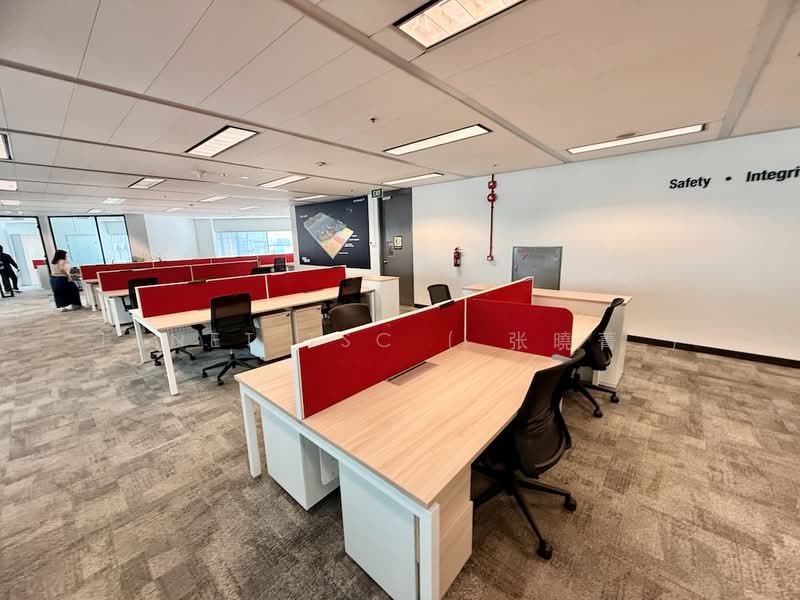 Gateway West, 150 Beach Road, 6,359 sqft, Office For Rent, by Janet Tsc ( 张曉菁 ), 24903251 - CommercialGuru.com.sg