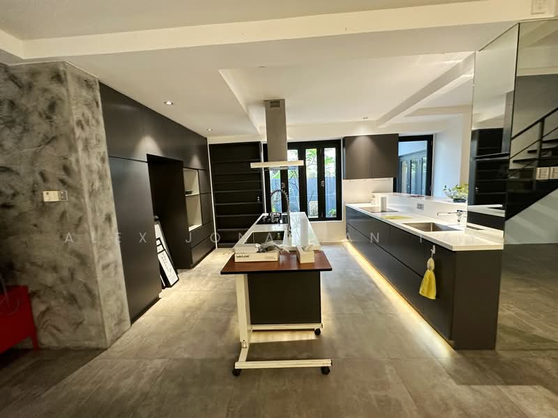 Sunrise Villa, Sunrise Way, 4 Bedrooms, 4,000 sqft, Semi-Detached House For Rent, by Alex Jonathan Tay, 24903687 - PropertyGuru.com.sg