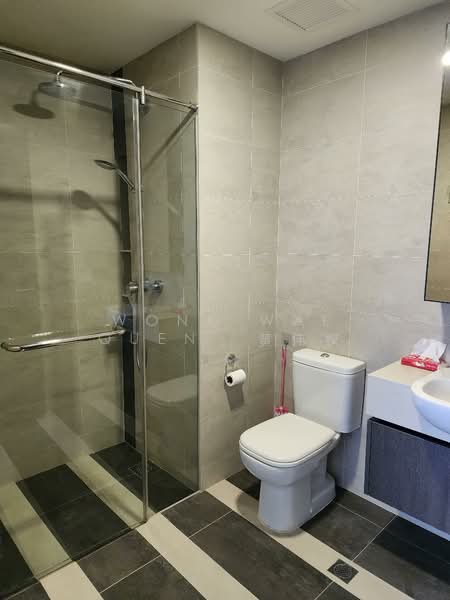 Parc Riviera, 103 West Coast Vale, 2 Bedrooms, 646 sqft, Condominium For Rent, by Wong Wai Quen  黄伟权, 24905308 - Master Bathroom - PropertyGuru.com.sg