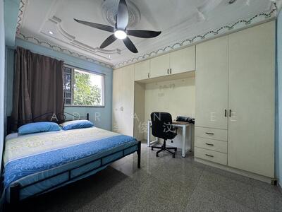 For Rent - 558 Jurong West Street 42