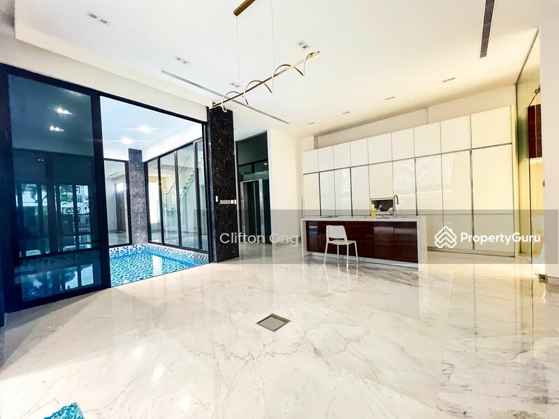 For Rent - Chartwell Drive