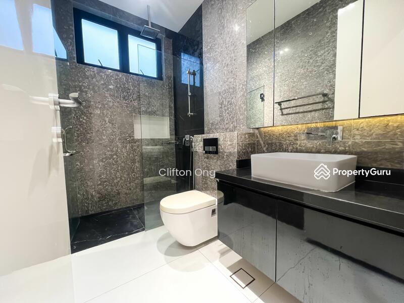 For Rent - Chartwell Drive
