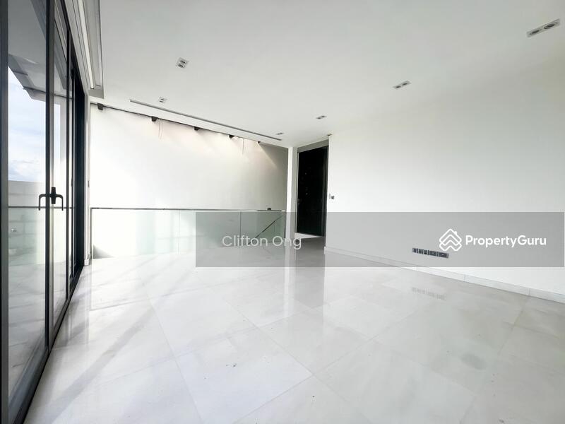 For Rent - Chartwell Drive