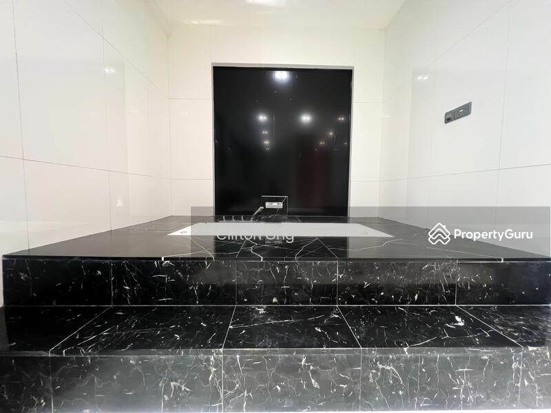For Rent - Chartwell Drive