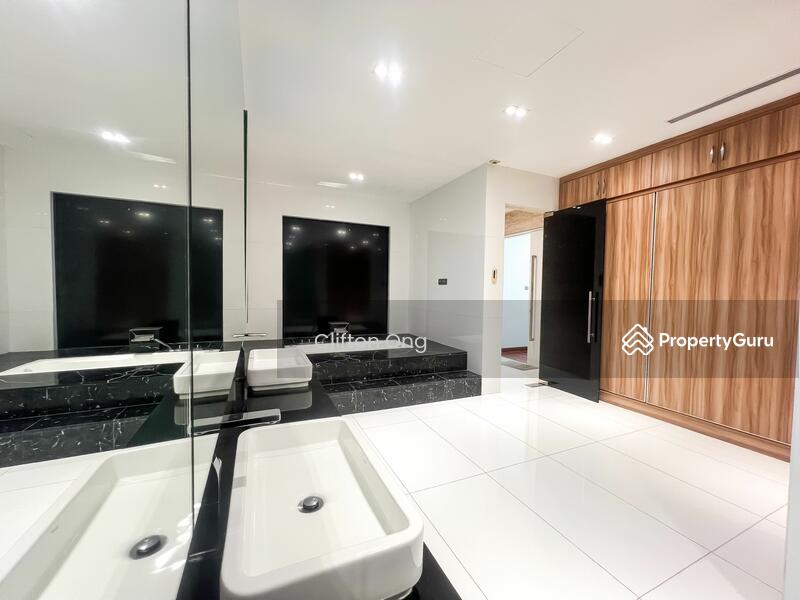 For Rent - Chartwell Drive