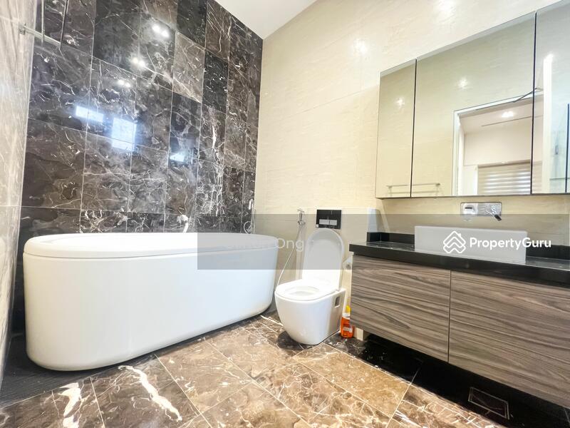 For Rent - Chartwell Drive