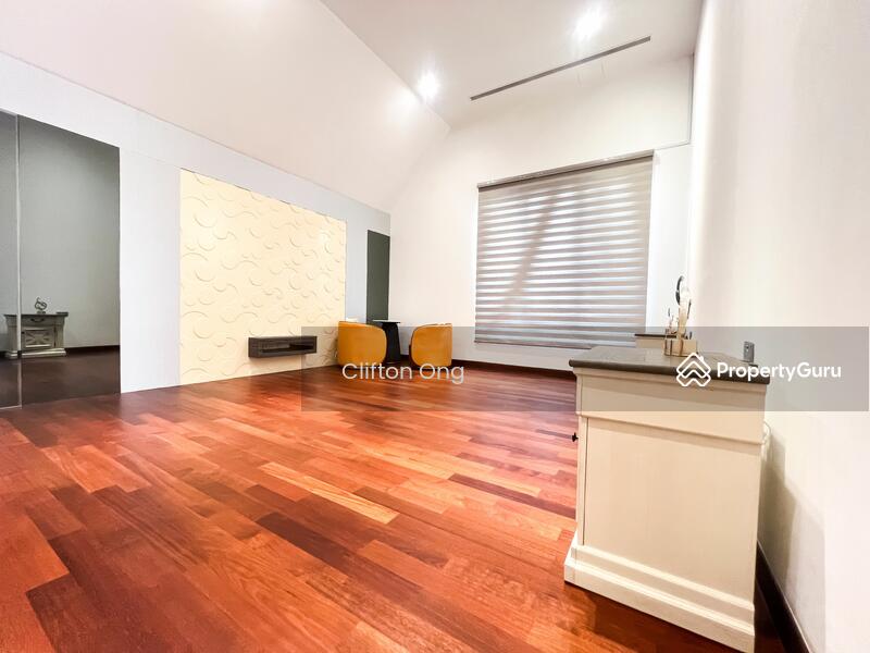 For Rent - Chartwell Drive