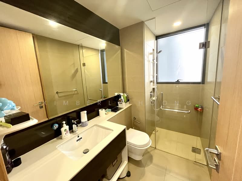 Commonwealth Towers, 230 Commonwealth Avenue, 3 Bedrooms, 1,076 sqft, Condominium For Rent, by Kimberly Hoong, 24907309 - PropertyGuru.com.sg