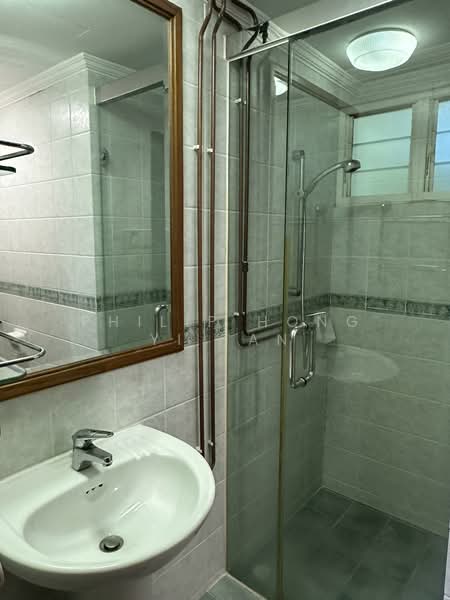 Emerald Garden, 33 Club Street, Room Rental, 170 sqft, Condominium For Rent, by Philip Tan, 24907362 - Common Bathroom - PropertyGuru.com.sg