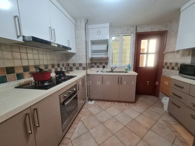 Emerald Garden, 33 Club Street, Room Rental, 170 sqft, Condominium For Rent, by Philip Tan, 24907362 - Enclosed Kitchen - PropertyGuru.com.sg