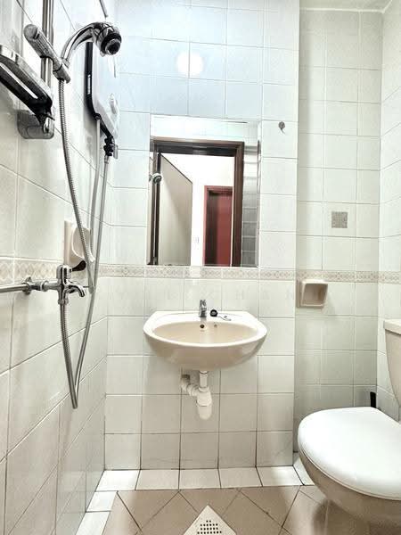 Cavendish Park, 16 Pine Grove, Clementi Park / Upper Bukit Timah, Room Rental, 165 sqft, Condominium For Rent, by Kyne Chan, 24907618 - PropertyGuru.com.sg