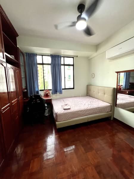 Guilin Mansions, 8 Lorong 37 Geylang, Room Rental, 250 sqft, Apartment For Rent, by Loke Xian Xun, 24908188 - PropertyGuru.com.sg