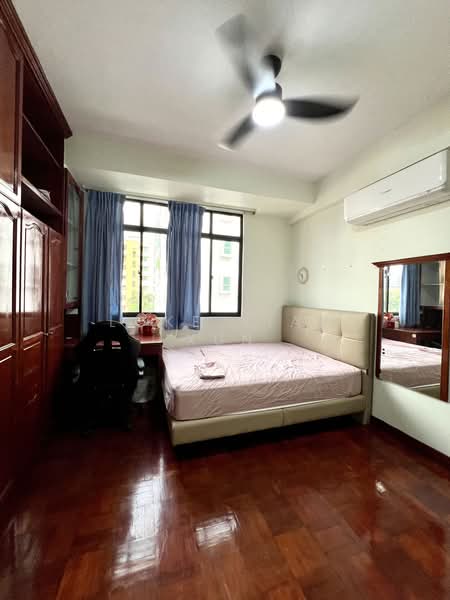 Guilin Mansions, 8 Lorong 37 Geylang, Room Rental, 250 sqft, Apartment For Rent, by Loke Xian Xun, 24908188 - PropertyGuru.com.sg