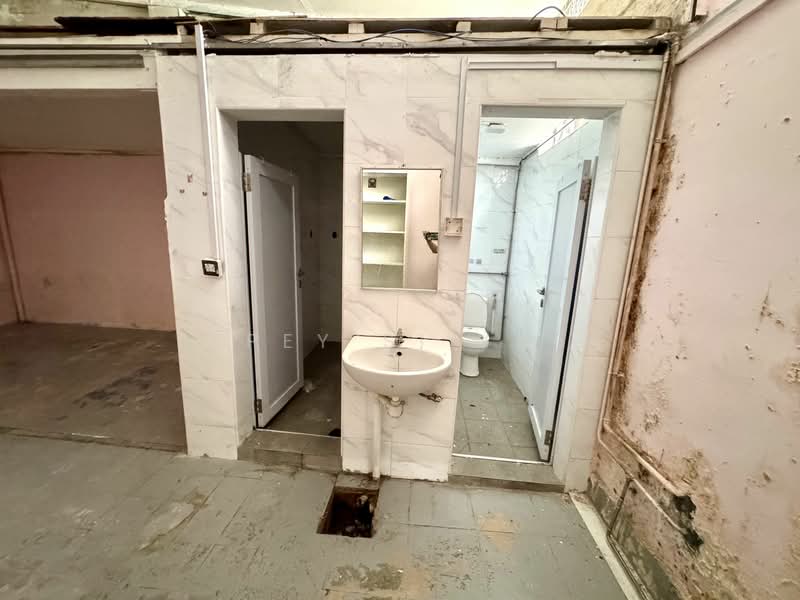 Groundfloor Wide Frontage Serangoon Road, Serangoon Road Jalan Besar, 1,500 sqft, Shop / Shophouse For Rent, by Pey Si Ya, 24908288 - CommercialGuru.com.sg