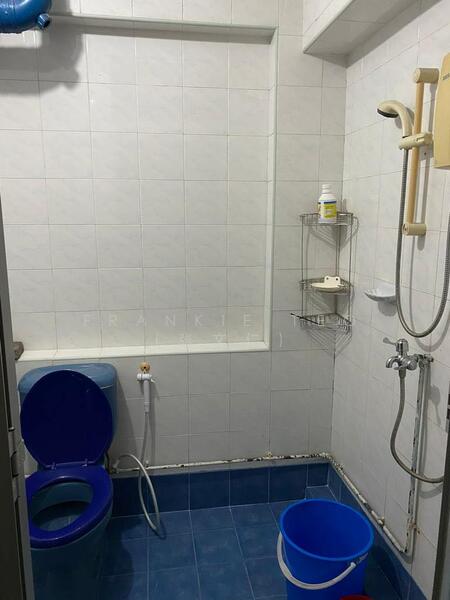 For Rent - INDIAN HSE/CAN COOK/6 Mins To Admiralty MRT/Blk 726 Woodlands Circle