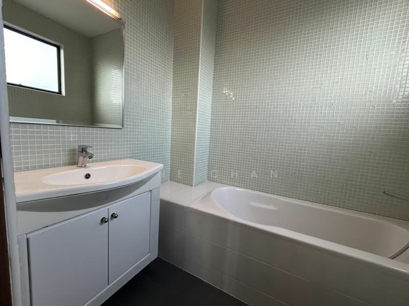 THOMSON RIDGE, 139B THOMSON RIDGE, 6 Bedrooms, 3,400 sqft, Semi-Detached House For Rent, by Anne Chan, 24910832 - PropertyGuru.com.sg