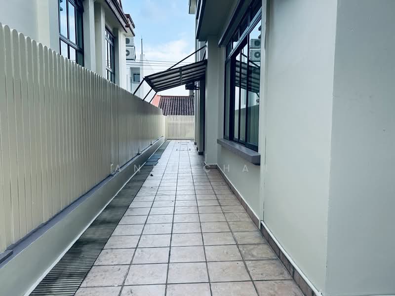 THOMSON RIDGE, 139B THOMSON RIDGE, 6 Bedrooms, 3,400 sqft, Semi-Detached House For Rent, by Anne Chan, 24910832 - PropertyGuru.com.sg