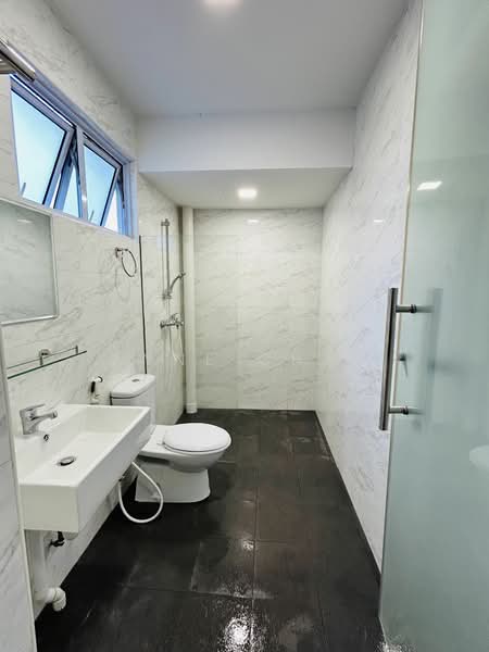 THOMSON RIDGE, 139B THOMSON RIDGE, 6 Bedrooms, 3,400 sqft, Semi-Detached House For Rent, by Anne Chan, 24910832 - PropertyGuru.com.sg