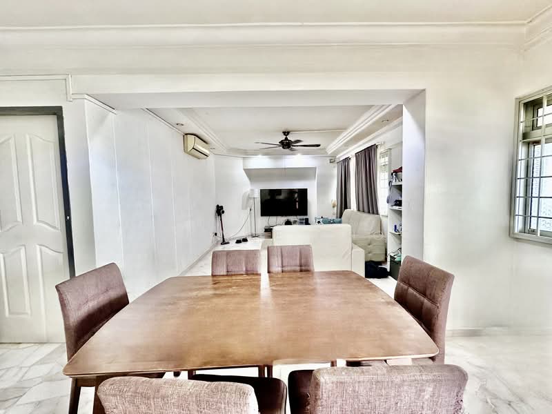 For Rent - 215 Pasir Ris Street 21