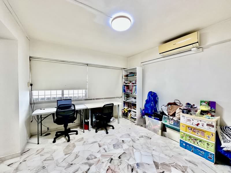 For Rent - 215 Pasir Ris Street 21