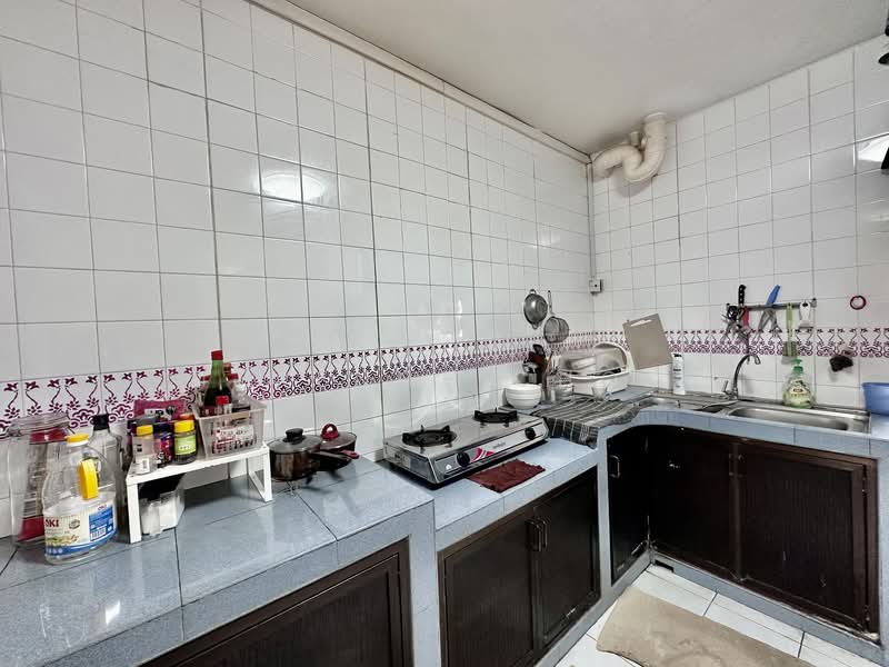 For Rent - 215 Pasir Ris Street 21