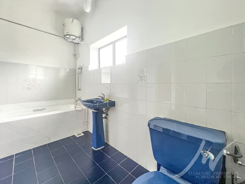 Michel Apartment, 291 Tanglin Road, 2 Bedrooms, 1,100 sqft, Walk-up Apartment For Rent, by Jocelyn Wee, 24912450 - PropertyGuru.com.sg