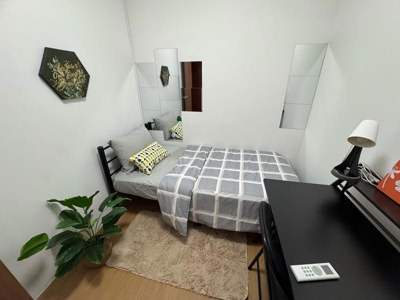 Parc Vista, 450 Corporation Road, Boon Lay / Jurong / Tuas, Room Rental, 60 sqft, Condominium For Rent, by Susan Lai, 24912482 - Bedroom - PropertyGuru.com.sg