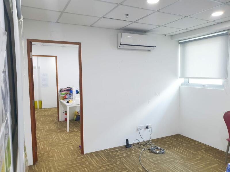 Pioneer Point, 5 Soon Lee Street, 1,108 sqft, Factory / Workshop (B2) For Sale, by Sharifah M Alsagoff, 24912836 - CommercialGuru.com.sg