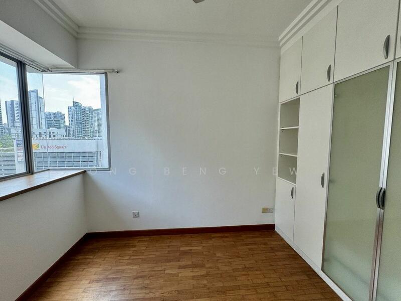 For Rent - Thomson Euro-Asia