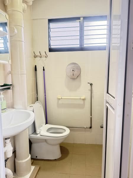 For Sale - 212 Bukit Batok Street 21