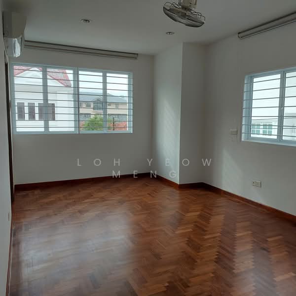 Guan Soon Terrace, Guan Soon Avenue, 4 Bedrooms, 3,051 sqft, Corner Terrace For Rent, by Loh Yeow Meng, 24918464 - PropertyGuru.com.sg