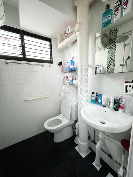 472 Ang Mo Kio Avenue 10, 472 Ang Mo Kio Avenue 10, Room Rental, 200 sqft, HDB Flat For Rent, by Tean Jean, 24919364 - PropertyGuru.com.sg