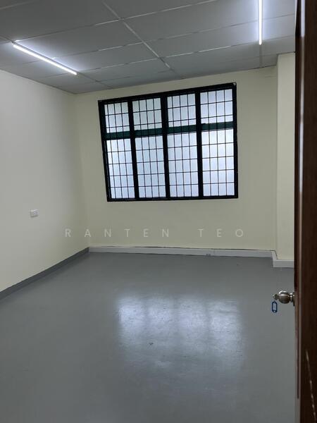 Woodlands Industrial Park E1, , 330 sqft, Factory / Workshop (B2) For Rent, by Ranten Teo, 24919477 - CommercialGuru.com.sg